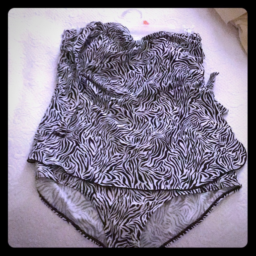 Bathing suit